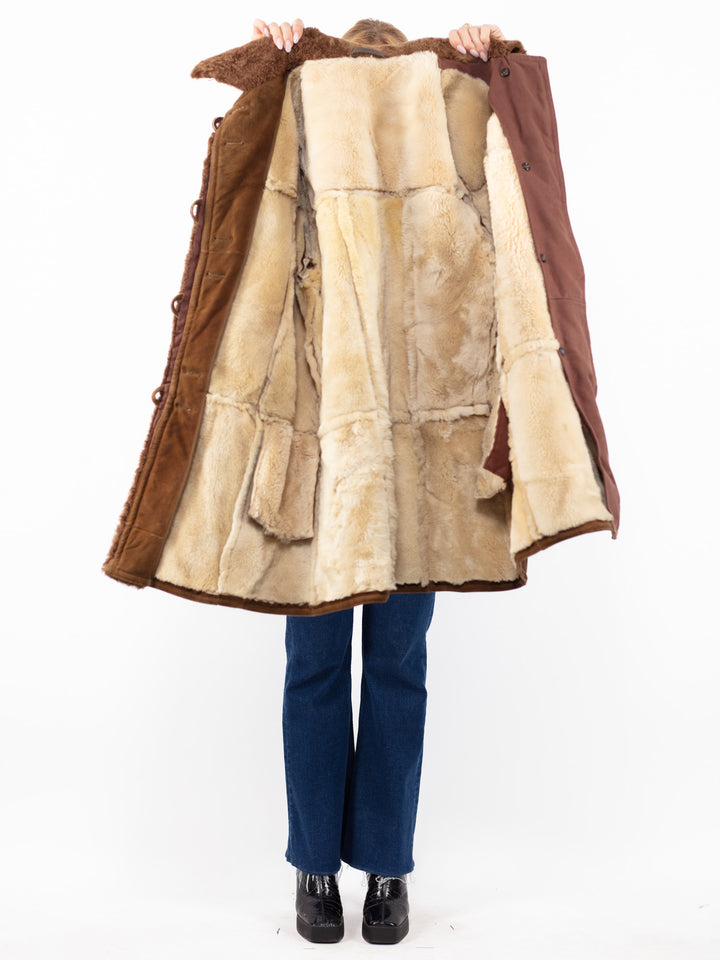 Vintage 70. gadu sieviešu aitādas mētelis brūnā krāsā