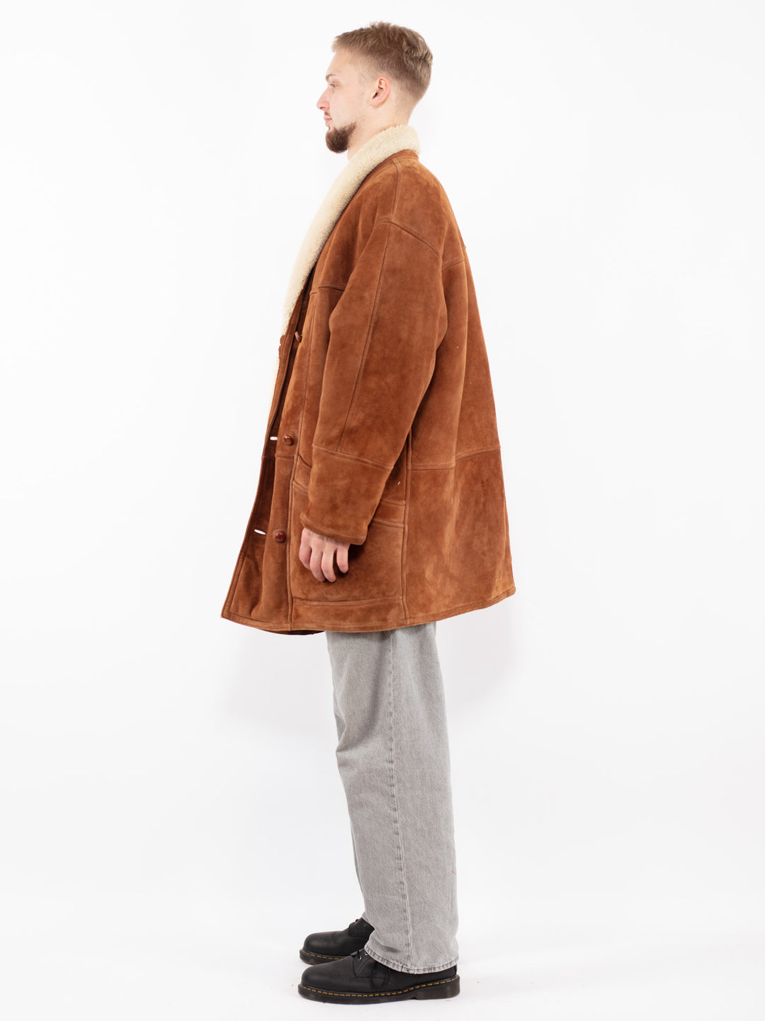 Vintage 80's Men Oversized Sheepskin Coat in Brown