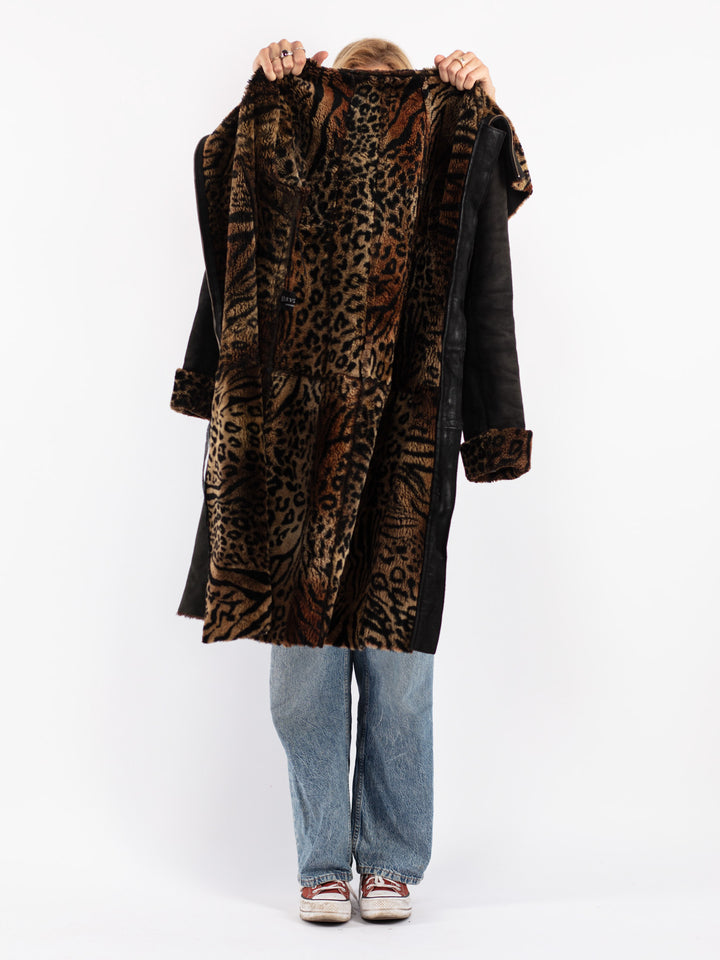 Vintage 80's Women Sheepskin Coat in Black