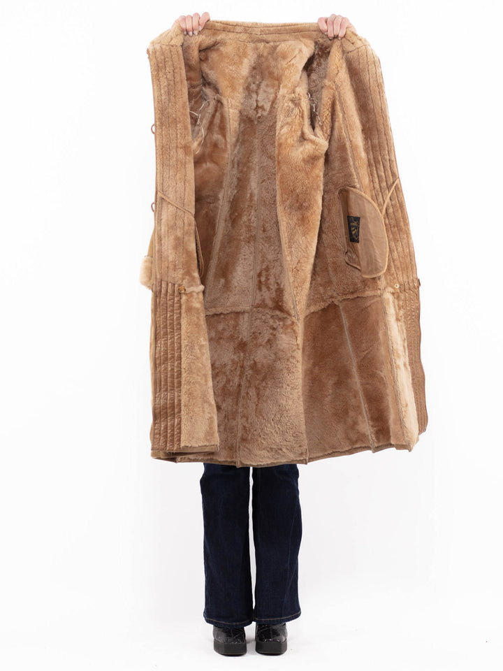 Vintage 80's Women Sheepskin Coat in BeigeA1117
