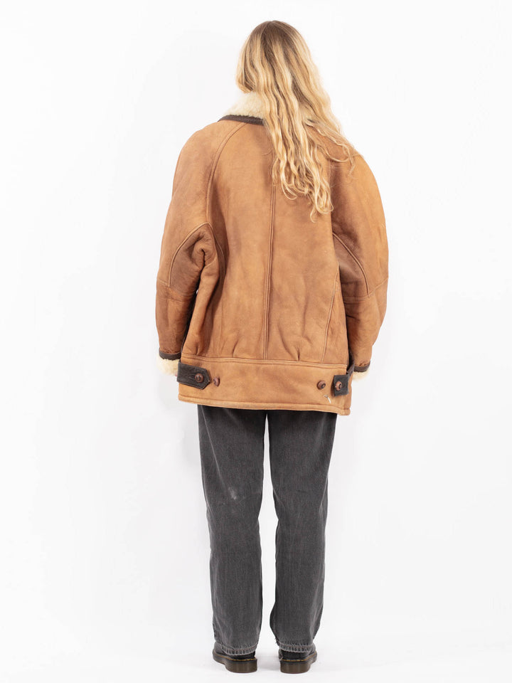 Vintage 80's Women Oversized Sheepskin Coat in Brown