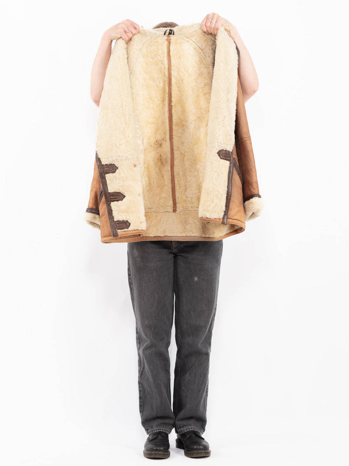 Vintage 80's Women Oversized Sheepskin Coat in Brown