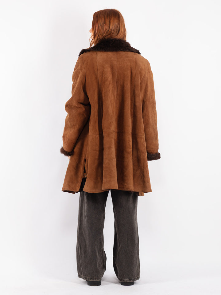 Vintage 80's Women Sheepskin Shearling Coat in Brown