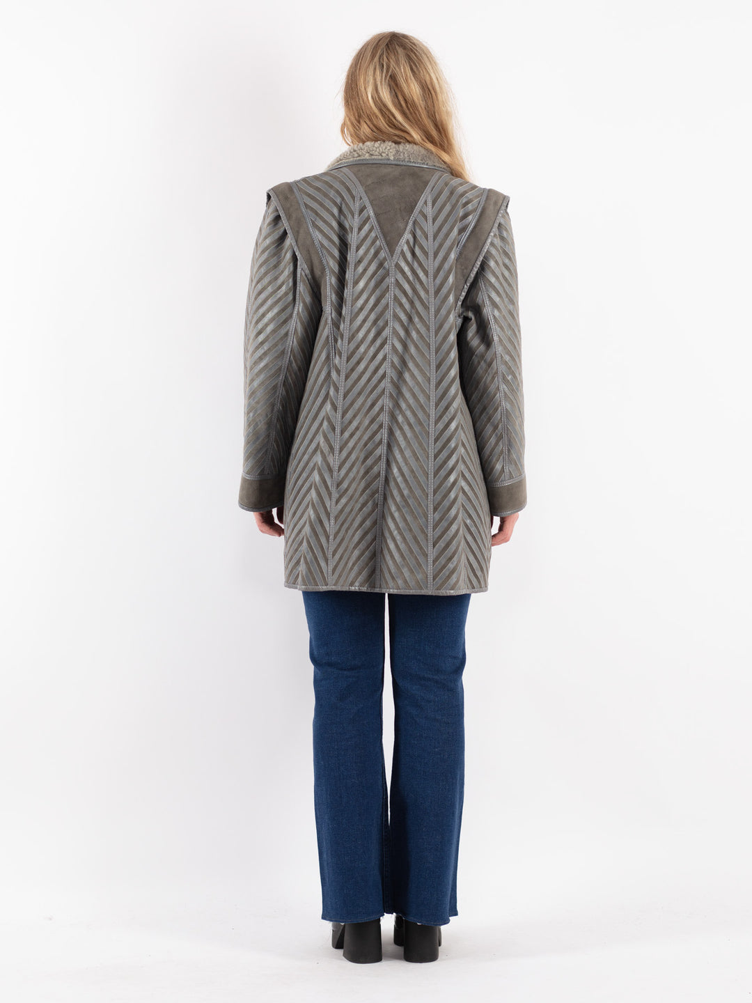 Vintage 80's Women Sheepskin Coat in Gray