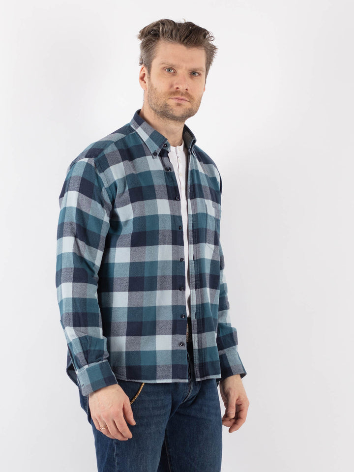Vintage 90's Men Plaid Flannel Shirt in BlueZ1167