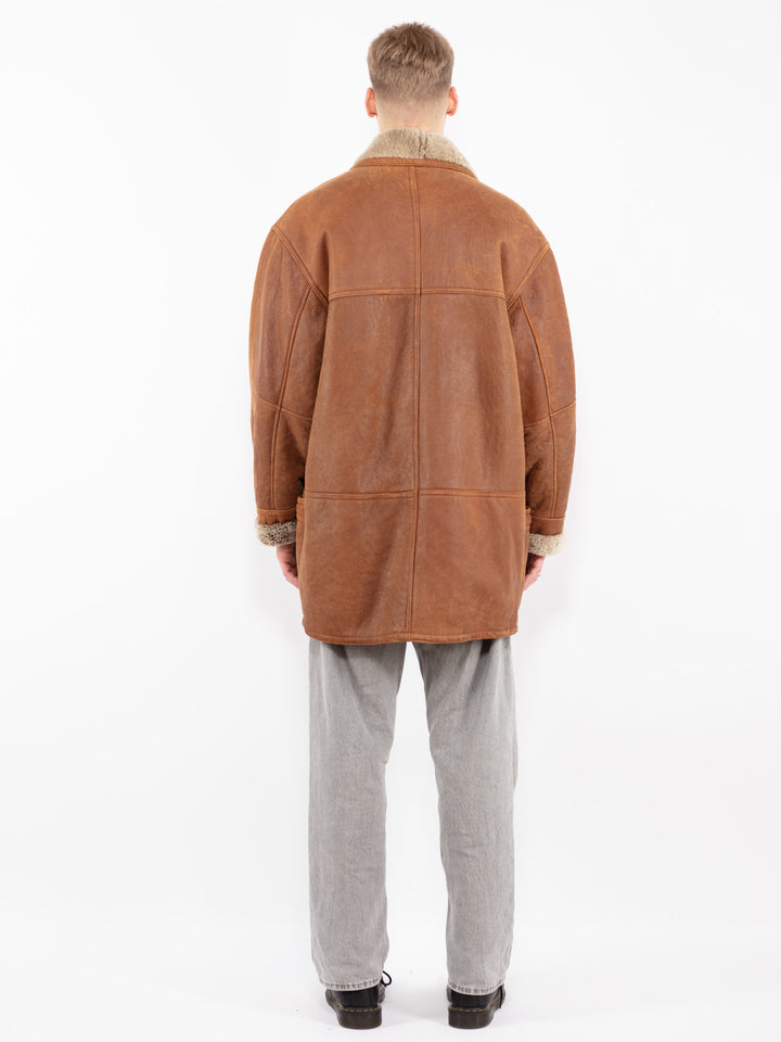 Vintage 90's Men Oversized Sheepskin Coat in Brown