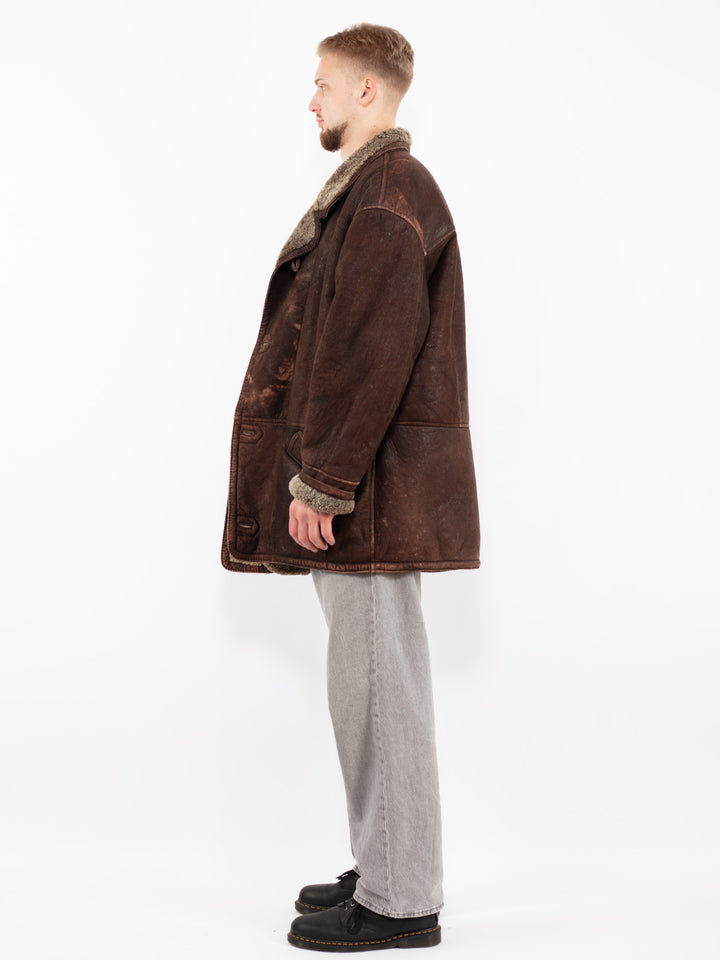 Vintage 90's Men Oversized Sheepskin Coat in Brown
