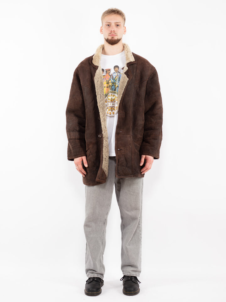 Vintage 90's Men Oversized Sheepskin Coat in Brown