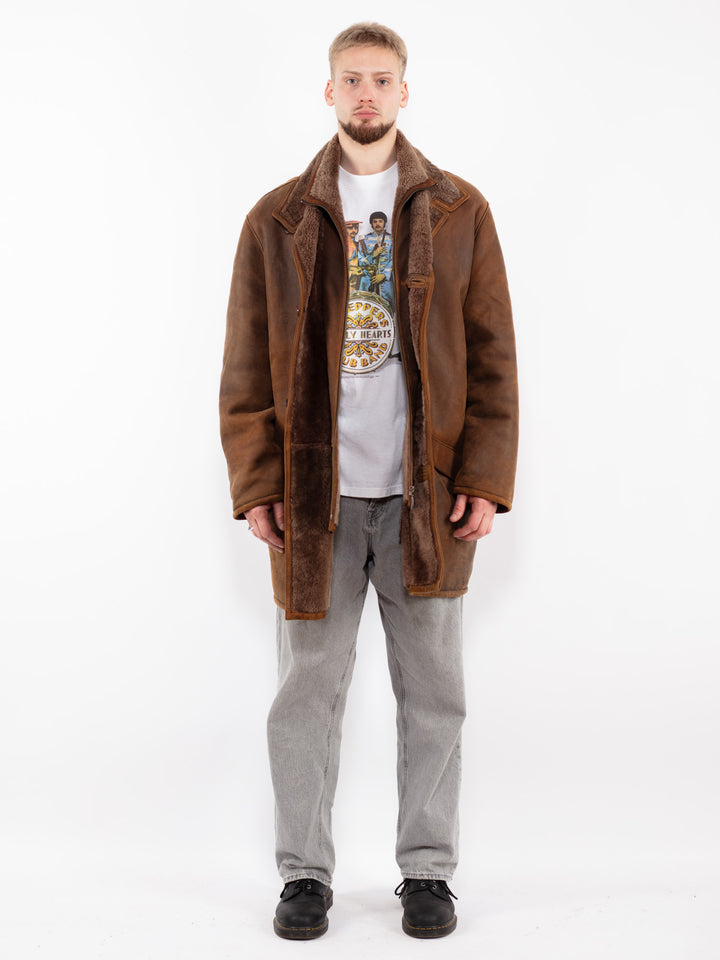 Vintage 90's Men Oversized Sheepskin Coat in Brown