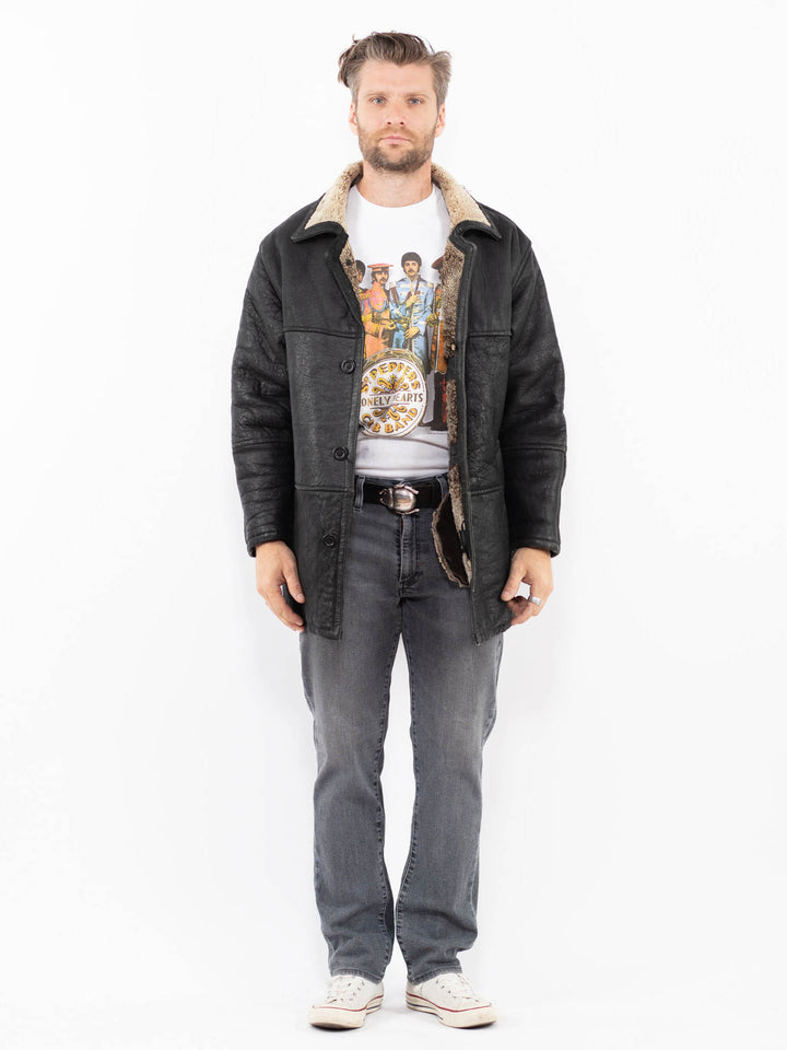 Vintage 90. gadu vīriešu aitādas mētelis melnā krāsā