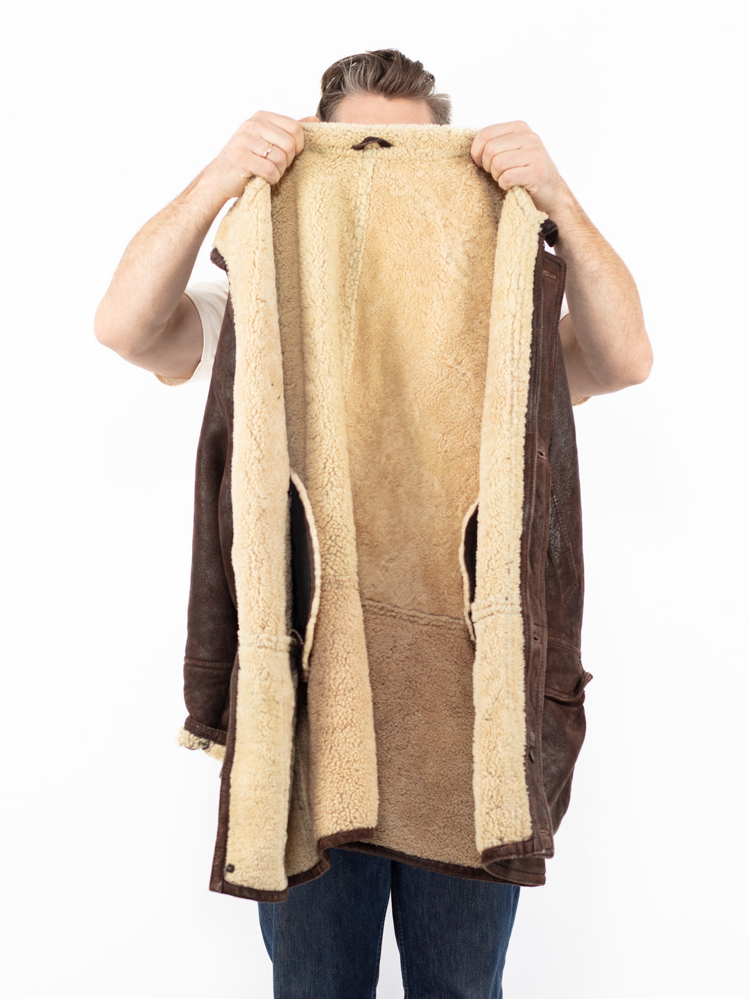 Vintage 90. gadu vīriešu aitādas mētelis brūnā krāsā