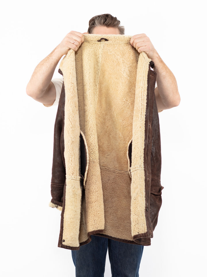 Vintage 90. gadu vīriešu aitādas mētelis brūnā krāsā