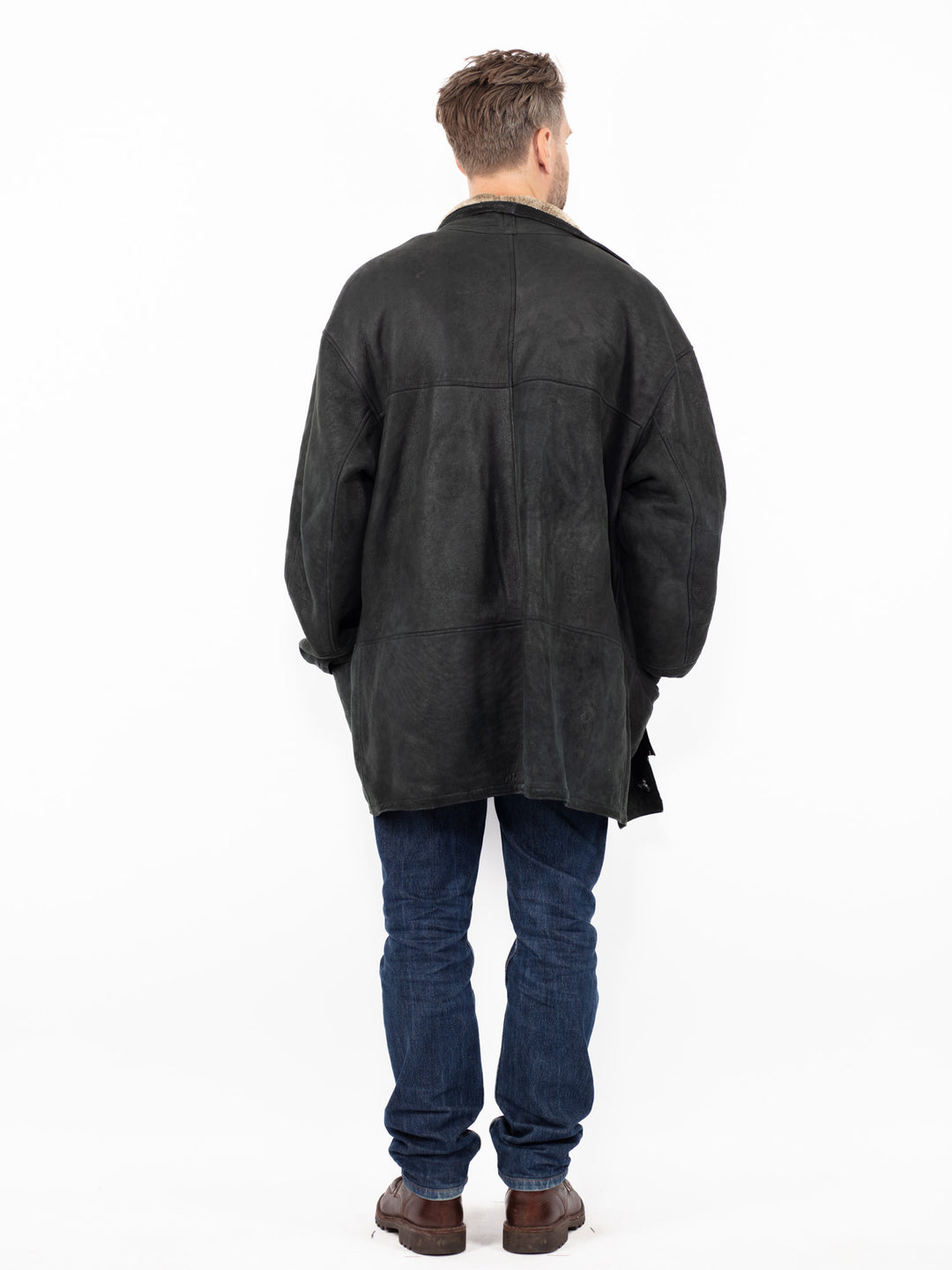 Vintage 90. gadu vīriešu aitādas mētelis melnā krāsā