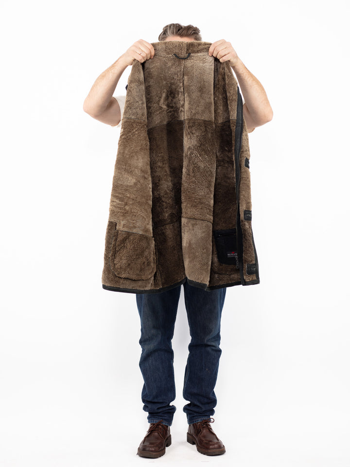 Vintage 90. gadu vīriešu aitādas mētelis melnā krāsā