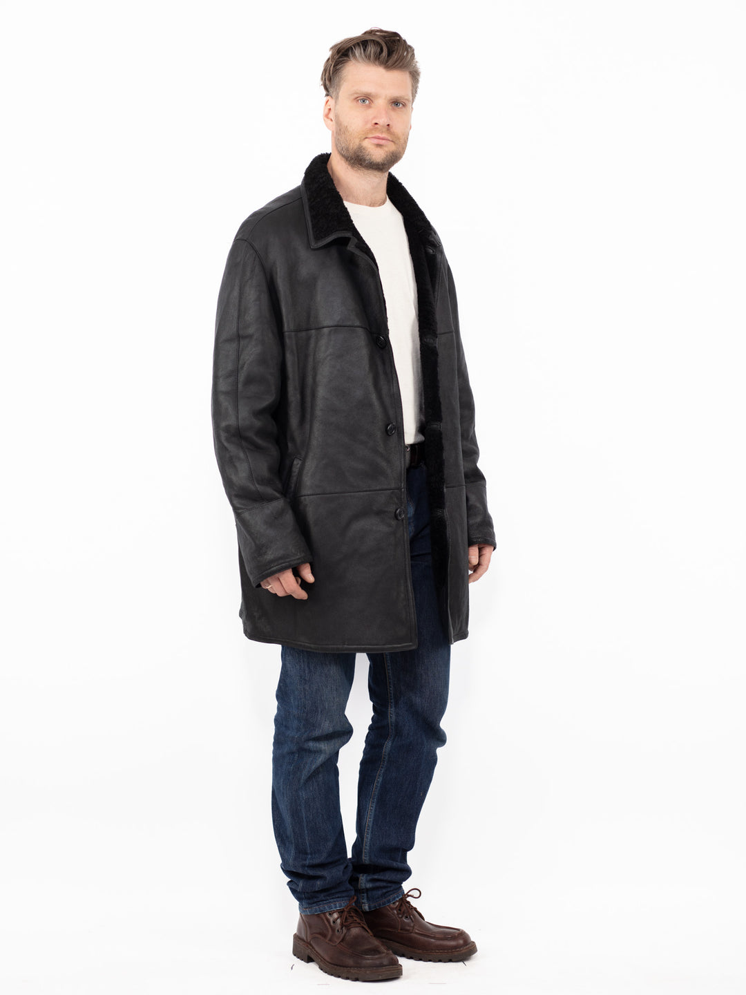 Vintage 90. gadu vīriešu aitādas mētelis melnā krāsā (šujas, atstāt draftos)