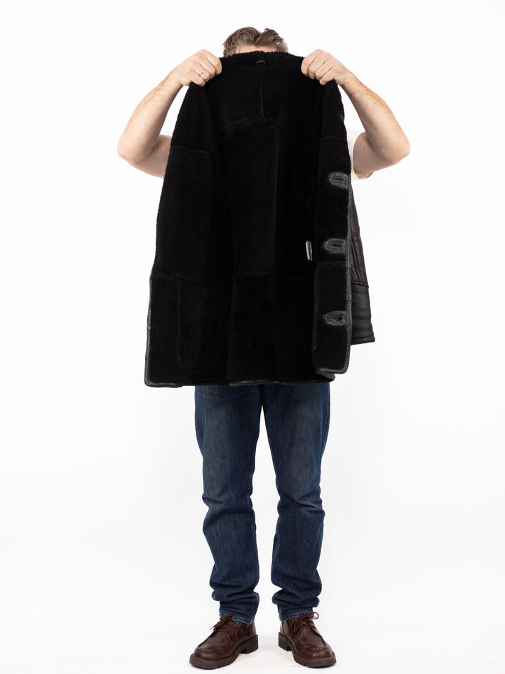 Vintage 90. gadu vīriešu aitādas ādas mētelis melnā krāsā