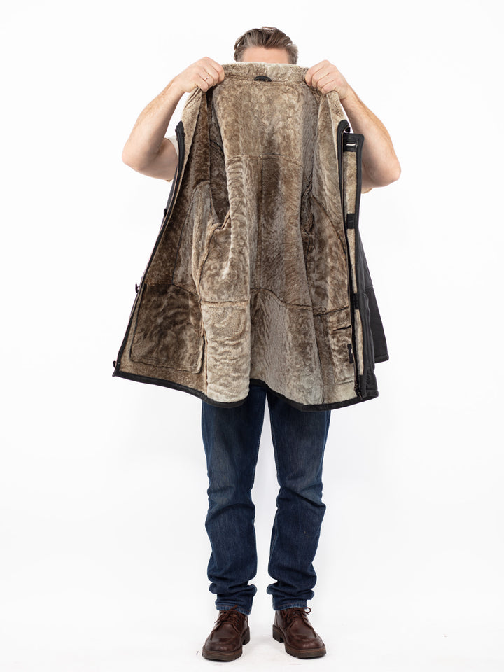 Vintage 90. gadu vīriešu aitādas ādas mētelis melnā krāsā