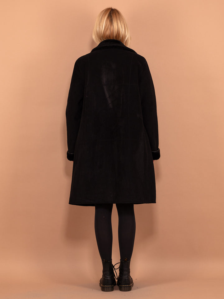 Vintage 90's Women Faux Sheepskin Coat in Black - NorthernGrip