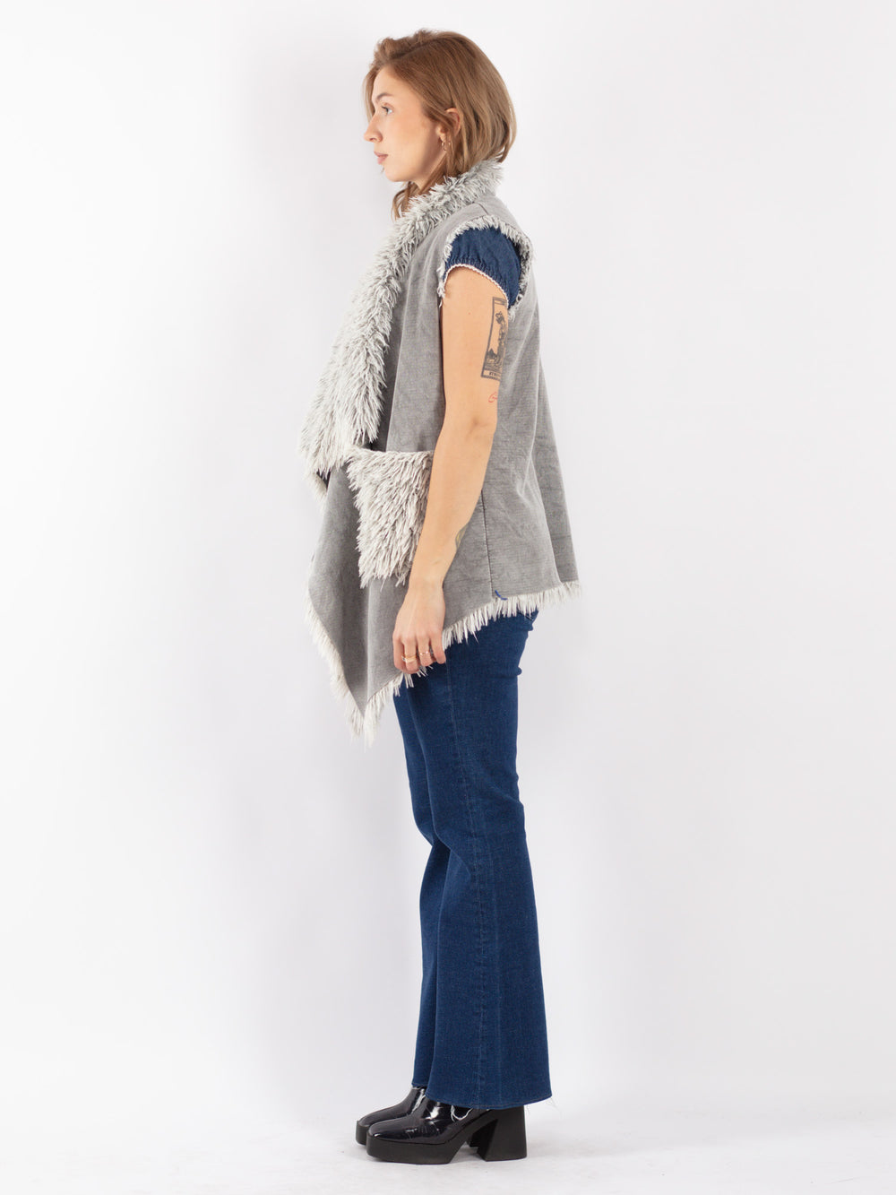 Vintage 90's Women Faux Sheepskin Vest in Gray