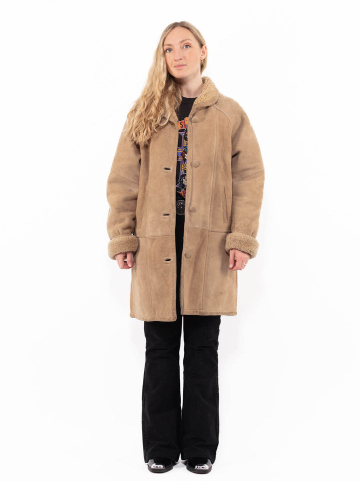 Vintage 90's Women Sheepskin Coat in BeigeA0872