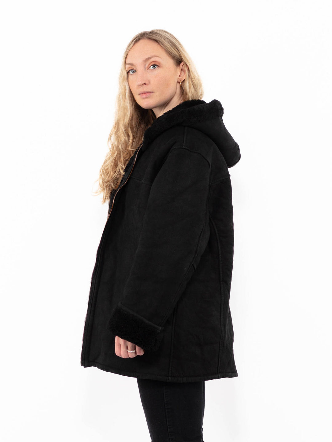 Vintage 90's Women Sheepskin Shearling Coat in BlackA0880