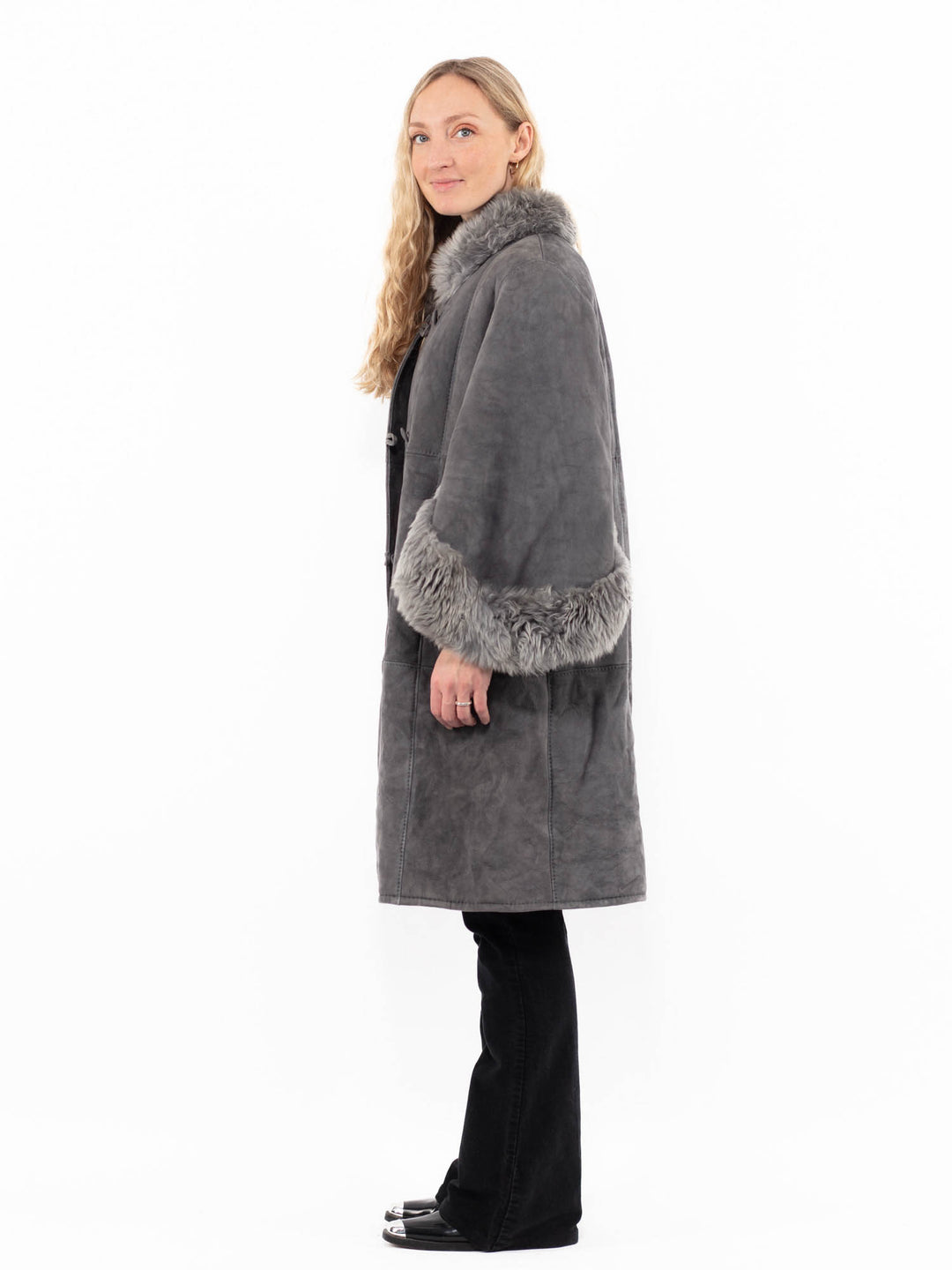 Vintage 90's Women Sheepskin Coat in GrayA0892