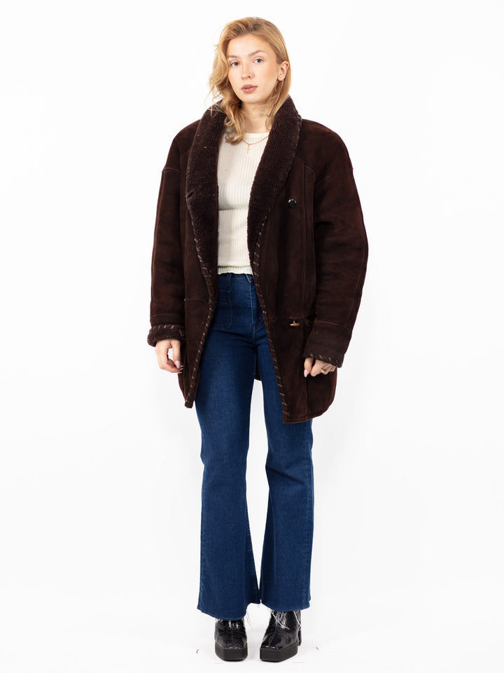 Vintage 90's Women Oversized Sheepskin Coat in Brown