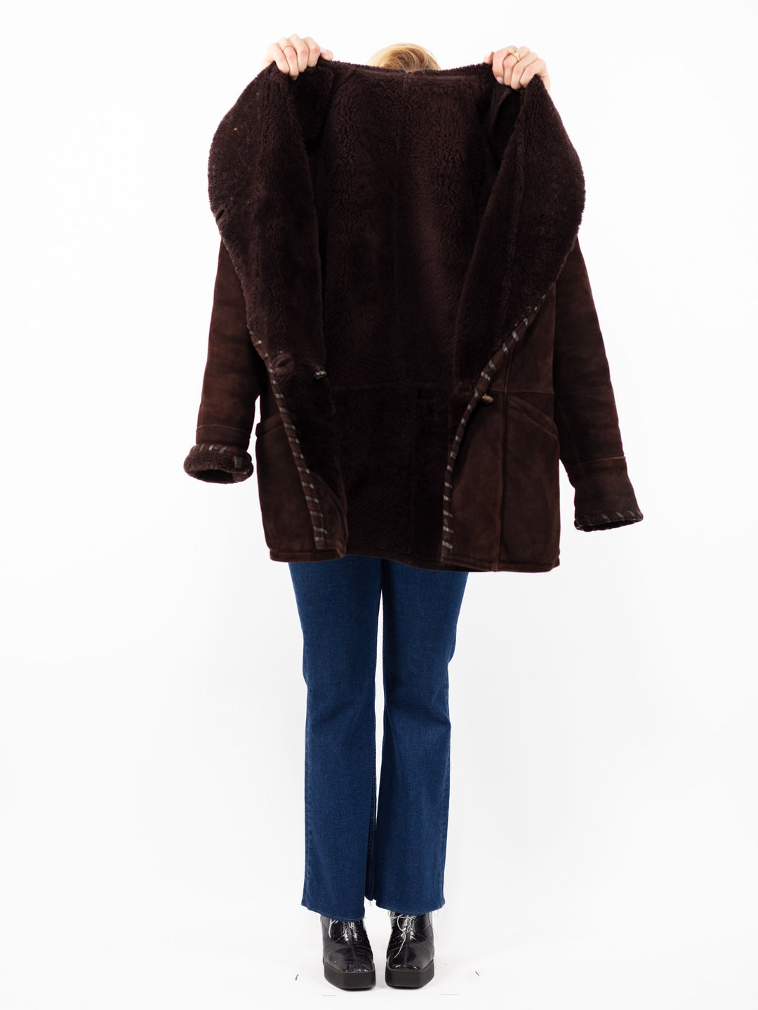 Vintage 90's Women Oversized Sheepskin Coat in Brown