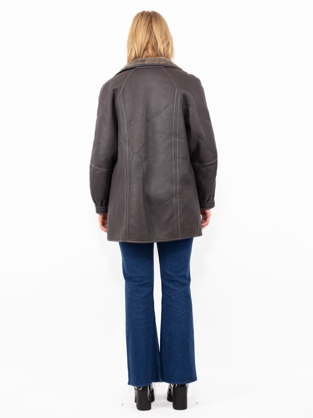 Vintage 90. gadu sieviešu divpusējs aitādas mētelis brūnā krāsā