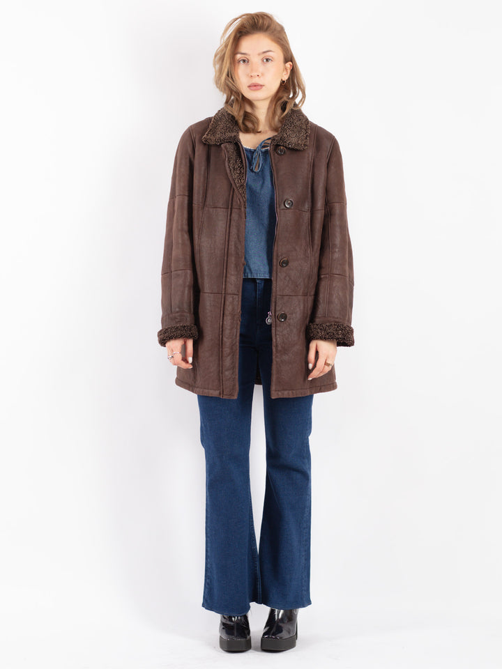 Vintage 90's Women Sheepskin Coat in Brown
