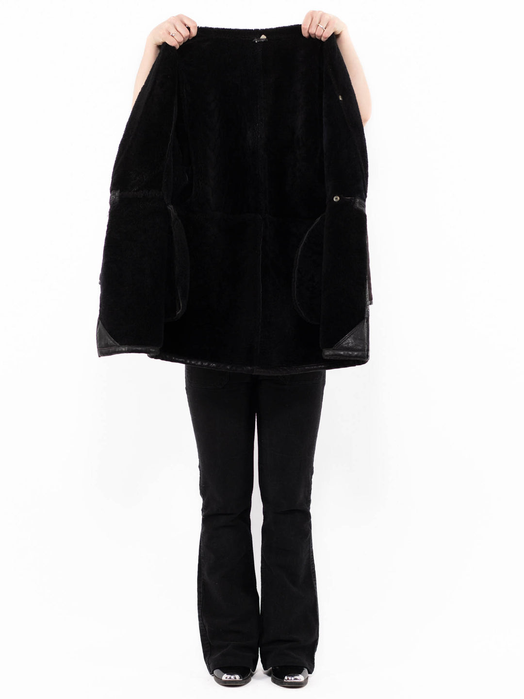 Vintage 90's Women Sheepskin Coat in BlackA0944