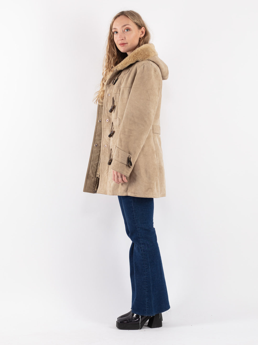 Vintage 90's Women Sheepskin Coat in Beige