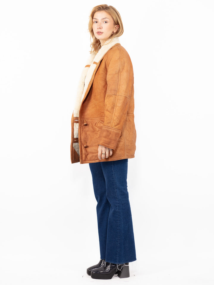 Vintage 80. gadu sieviešu aitādas mētelis brūnā krāsā