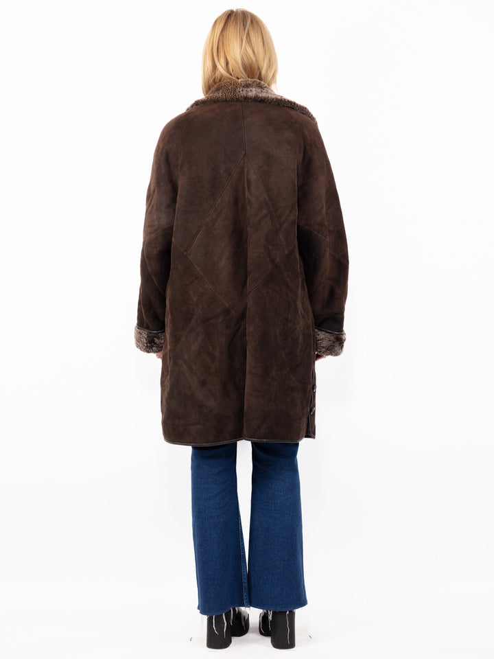 Vintage 90. gadu sieviešu lielizmēra aitādas mētelis brūnā krāsā