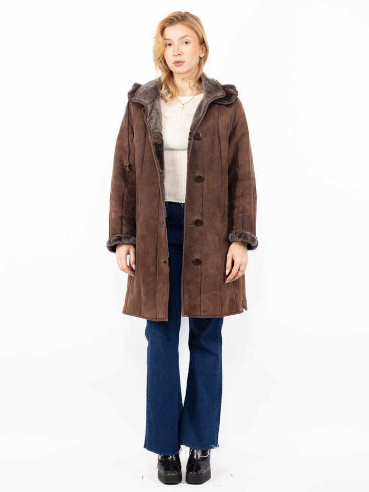 Vintage 90. gadu sieviešu kapuces aitādas mētelis brūnā krāsā