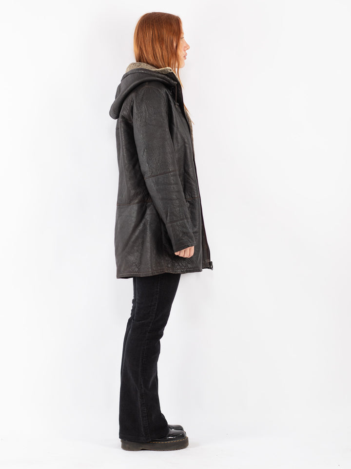 Vintage 90's Women Sheepskin Coat in Brown