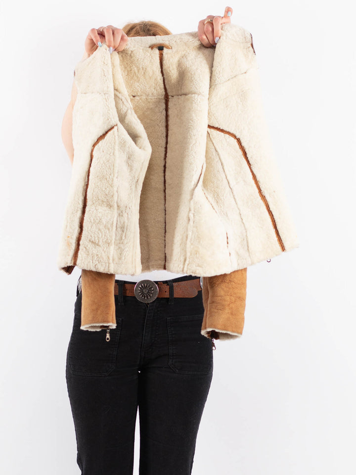 Vintage 90's Women Sheepskin Jacket in BrownV9675