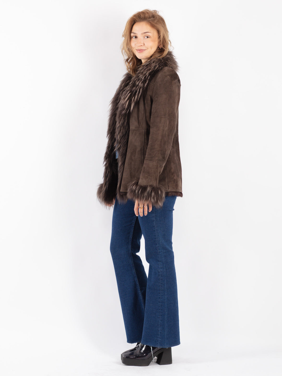 Vintage 90's Women Sheepskin Jacket in Brown