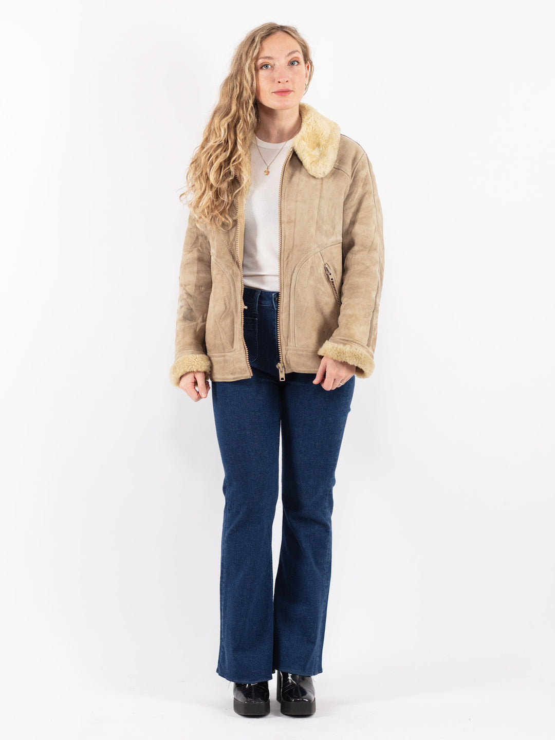 Vintage 90's Women Sheepskin Jacket in Beige