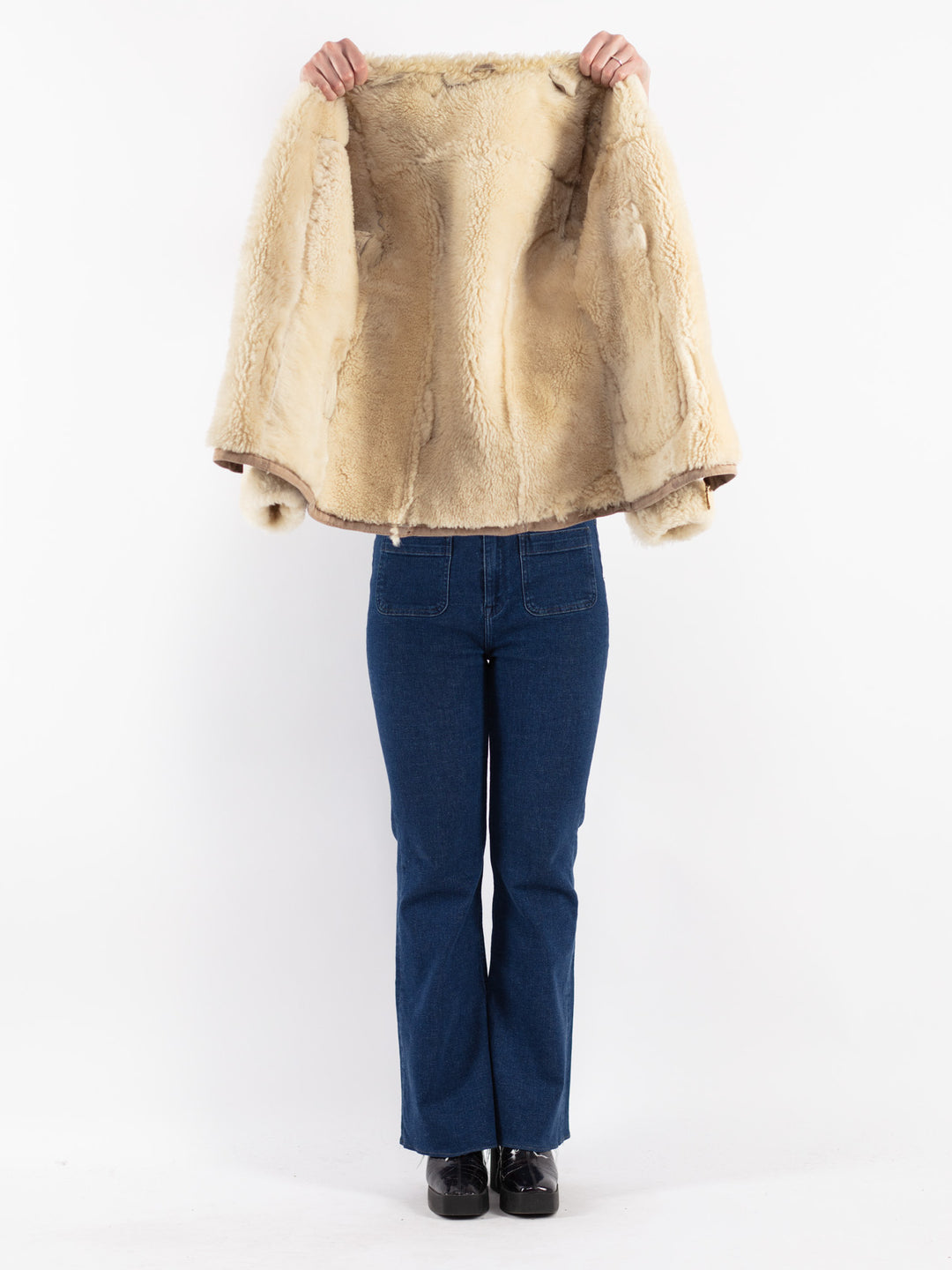 Vintage 90's Women Sheepskin Jacket in Beige