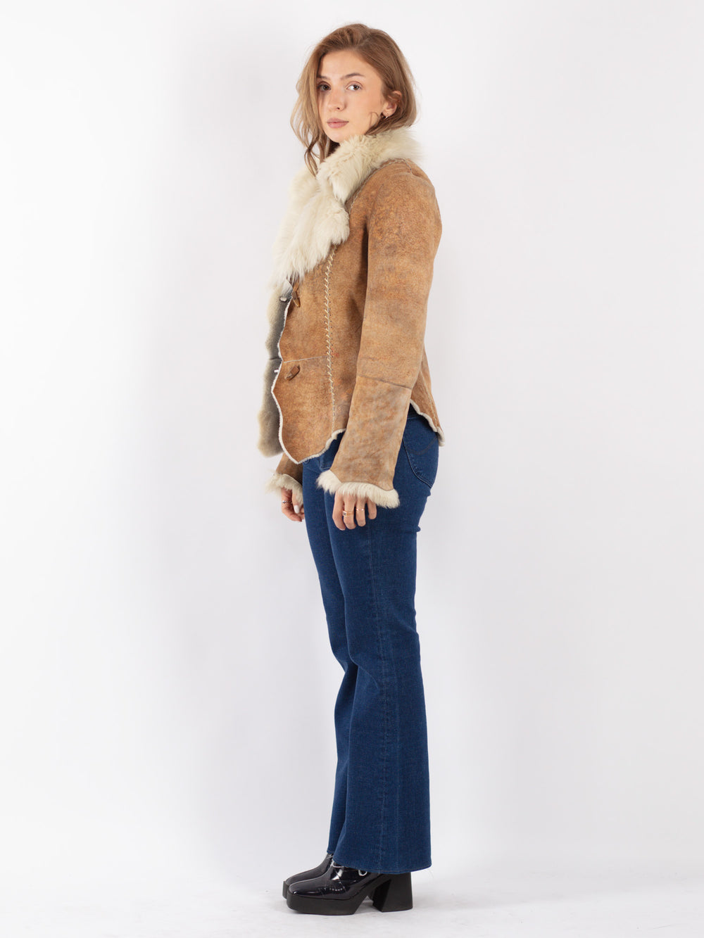 Vintage 90's Women Sheepskin Jacket in Beige