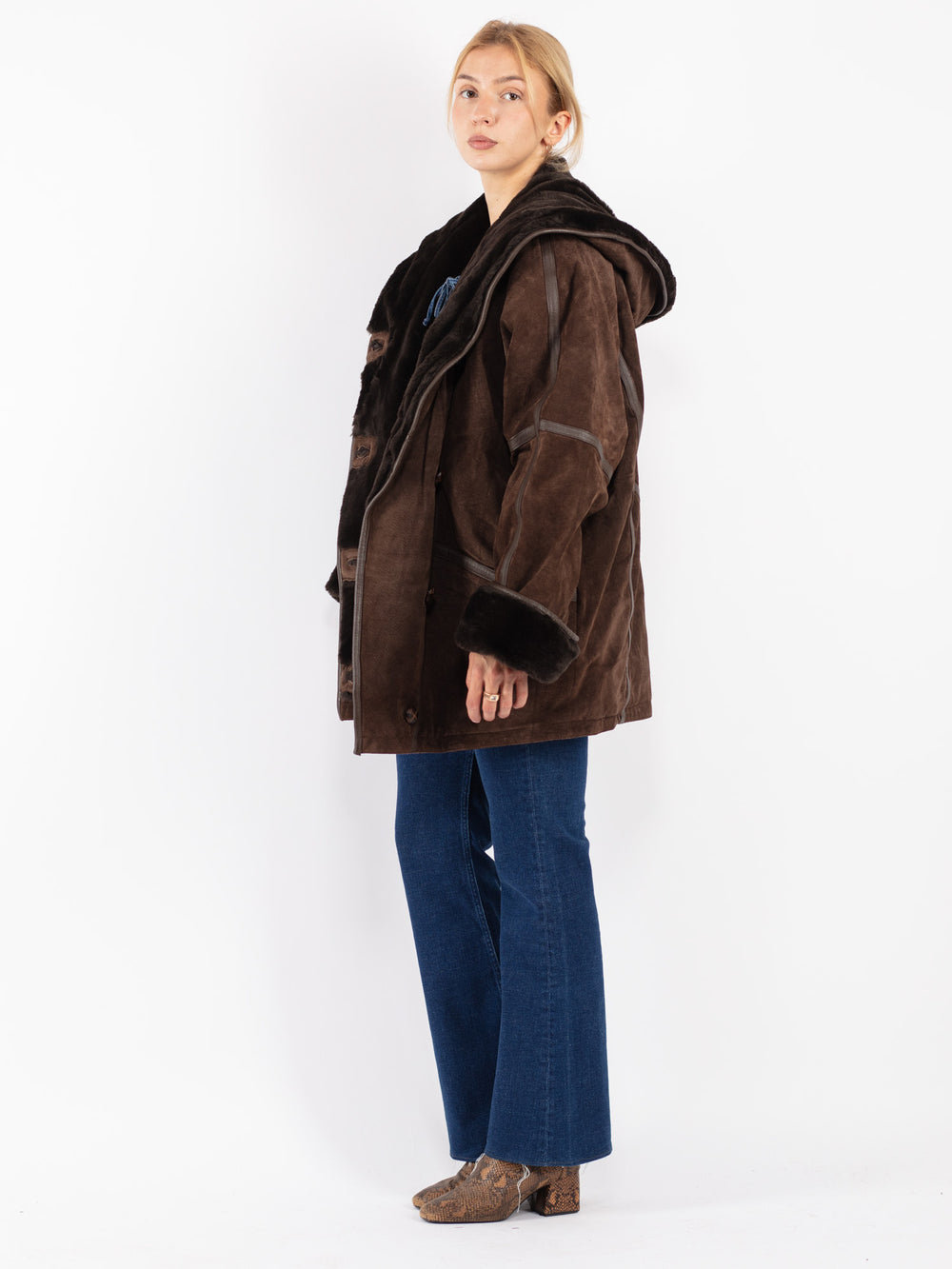 Vintage 90's Women Suede Sherpa Coat in Brown
