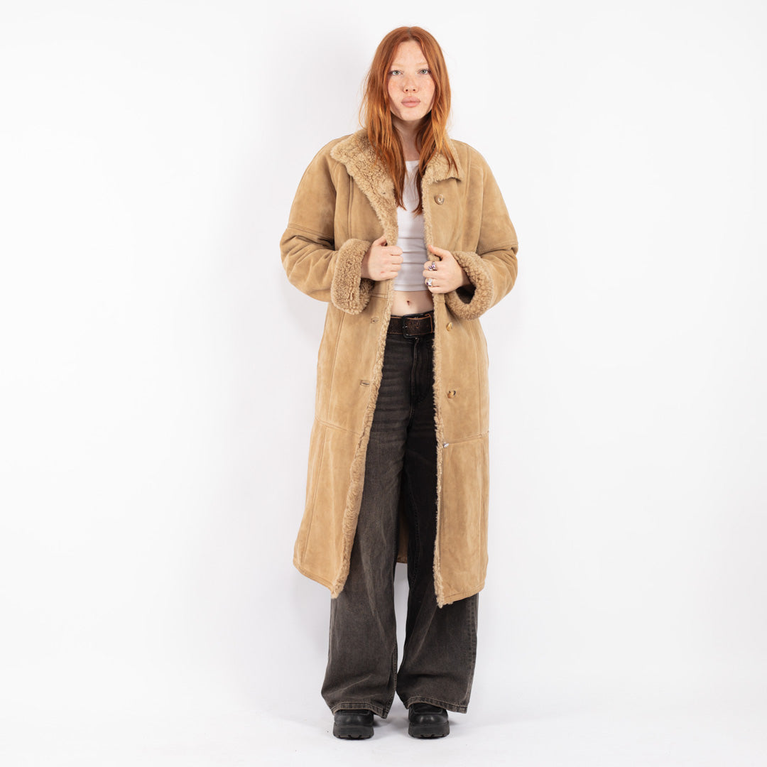 Vintage 70's Women Sheepskin Coat in Beige