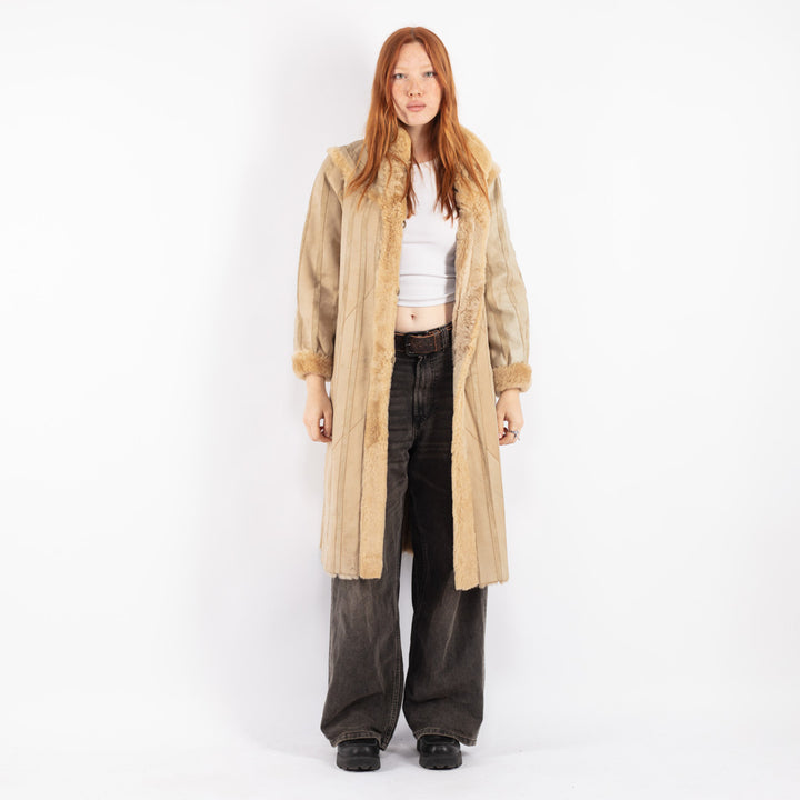 Vintage 70's Women Sheepskin Coat in Beige