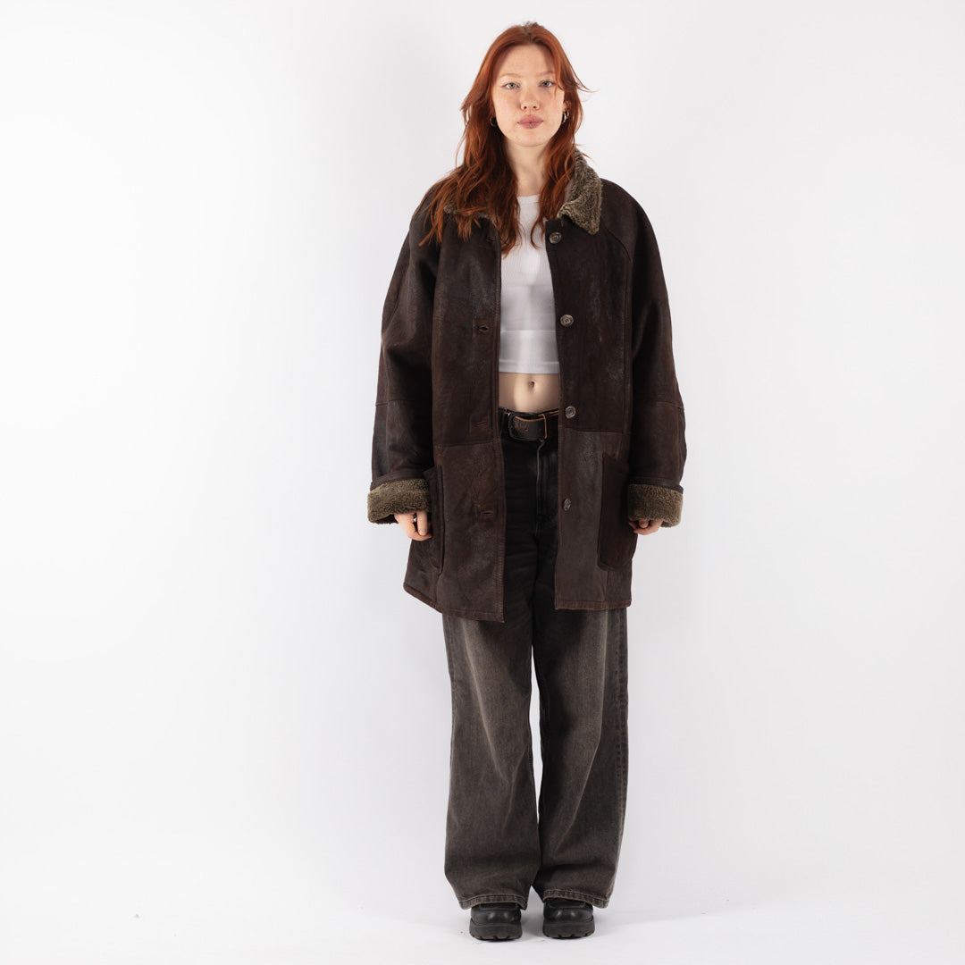 Vintage 90's Women Sheepskin Coat in Brown