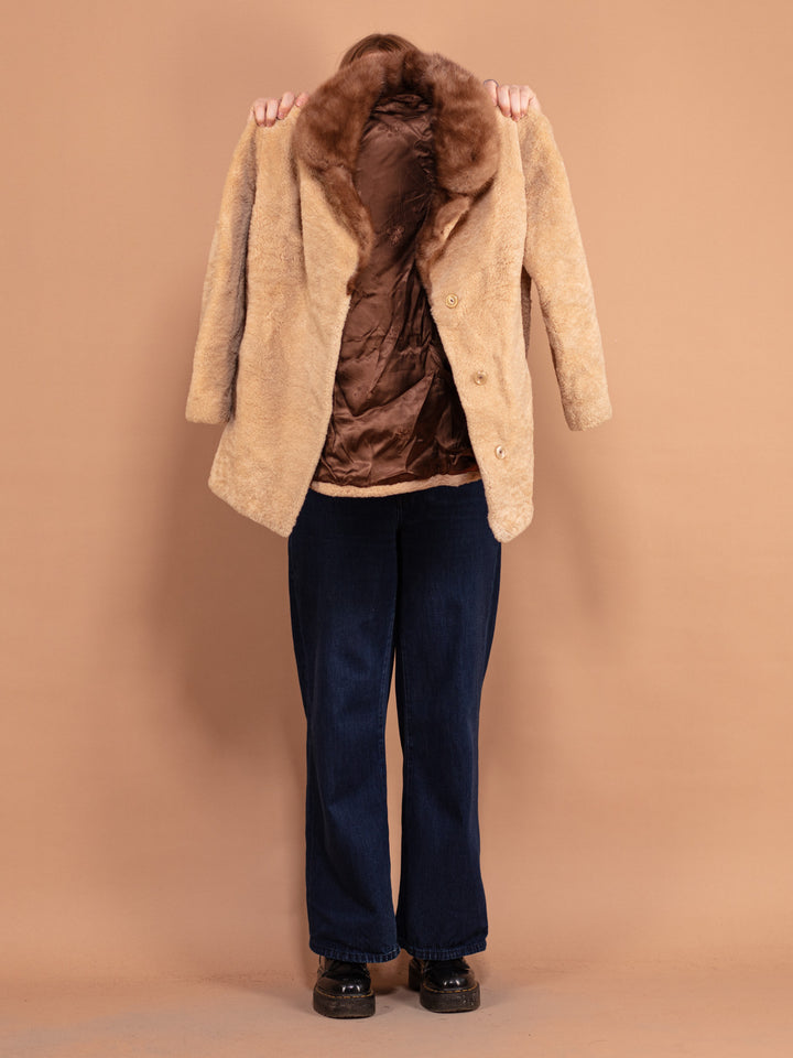 Vintage 60's Women Sheep Fur Coat in Beige - NorthernGrip