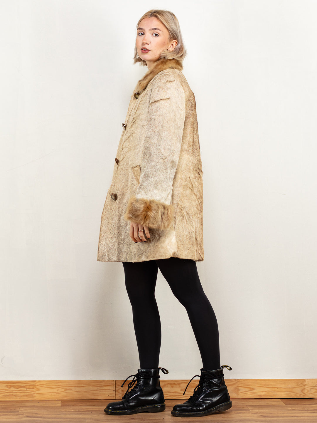 Vintage 60's Women Cows Fur Coat in Grey - NorthernGrip