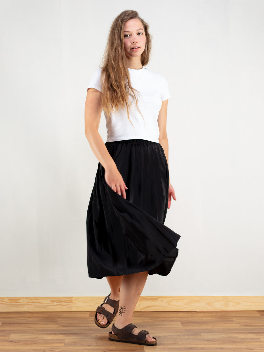 Vintage 70's Black Pleated Women Skirt - NorthernGrip