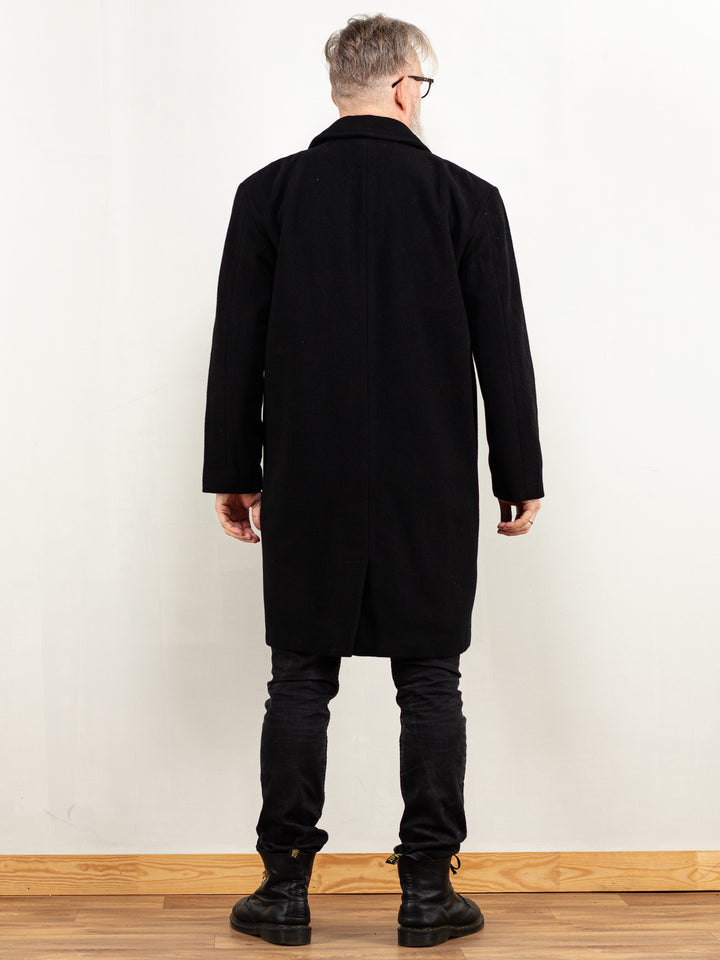 Vintage 90's Men Wool Blend Coat in Black - NorthernGrip