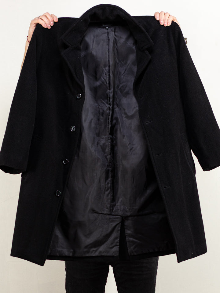 Vintage 90's Men Wool Blend Coat in Black - NorthernGrip